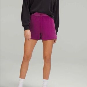 Women Lululemon Softstreme High-Rise Short 4" Magenta Purple